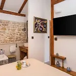 Luxury Finessa 1 With Heated Pool, Jacuzzi And Sauna