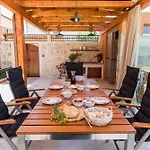 Luxury Finessa 1 With Heated Pool, Jacuzzi And Sauna Villa