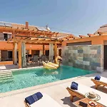 Luxury Finessa 1 With Heated Pool, Jacuzzi And Sauna Skradin