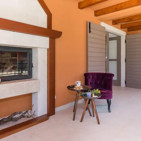 فيلة Luxury Finessa 1 With Heated Pool, Jacuzzi And Sauna *