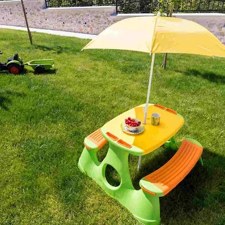 Luxury Finessa 1 With Heated Pool, Jacuzzi And Sauna *