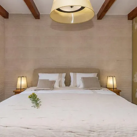 Luxury Finessa 1 With Heated Pool, Jacuzzi And Sauna Villa Skradin