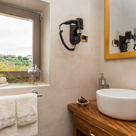 Luxury Finessa 1 With Heated Pool, Jacuzzi And Sauna Skradin