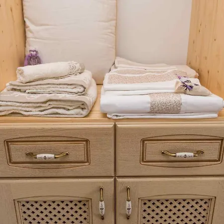 Luxury Finessa 1 With Heated Pool, Jacuzzi And Sauna