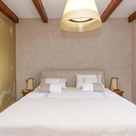 Villa Luxury Finessa 1 With Heated Pool, Jacuzzi And Sauna *