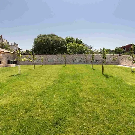 Luxury Finessa 1 With Heated Pool, Jacuzzi And Sauna Villa *