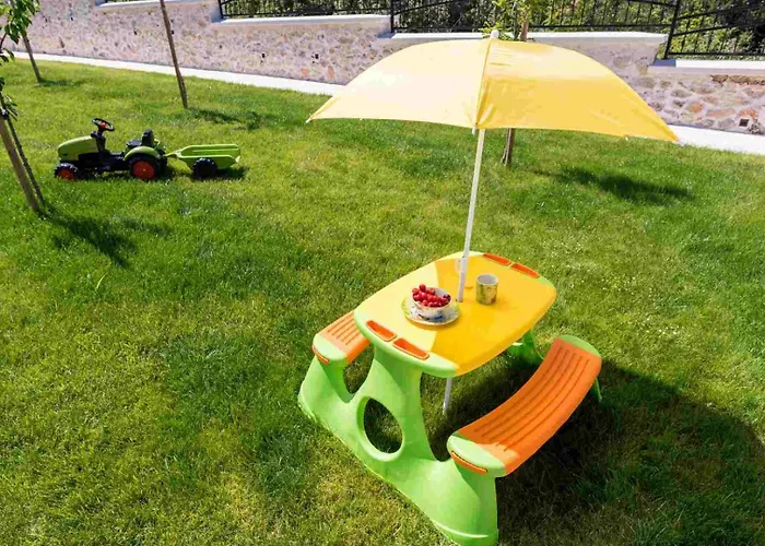 Luxury Finessa 1 With Heated Pool, Jacuzzi And Sauna *