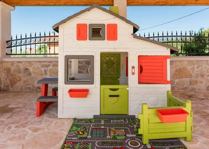 Luxury Finessa 1 With Heated Pool, Jacuzzi And Sauna וילה