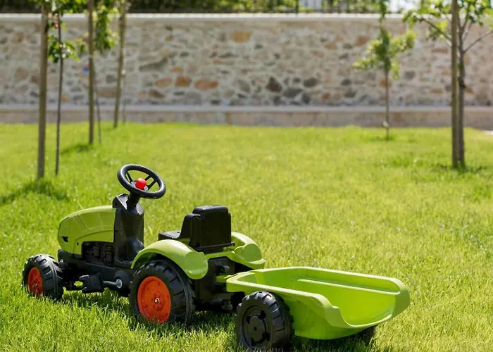 וילה Luxury Finessa 1 With Heated Pool, Jacuzzi And Sauna