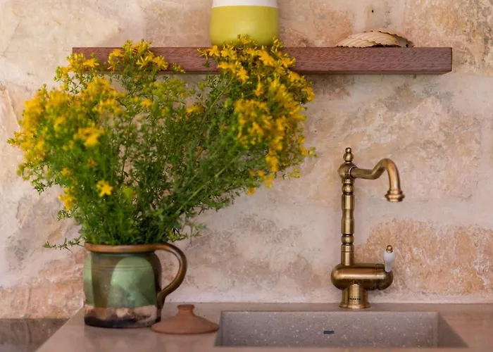 Luxury Finessa 1 With Heated Pool, Jacuzzi And Sauna וילה סקארדין